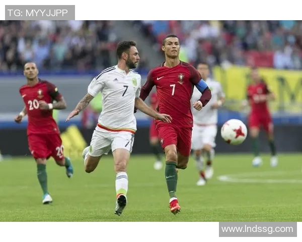 足球巨星精彩瞬间高清图片合集展现各大球员风采与精彩赛事时刻