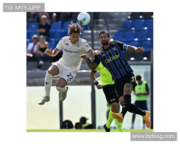 佛罗伦萨足球球星的成长轨迹与传奇故事，如何成就意甲赛场的璀璨之星